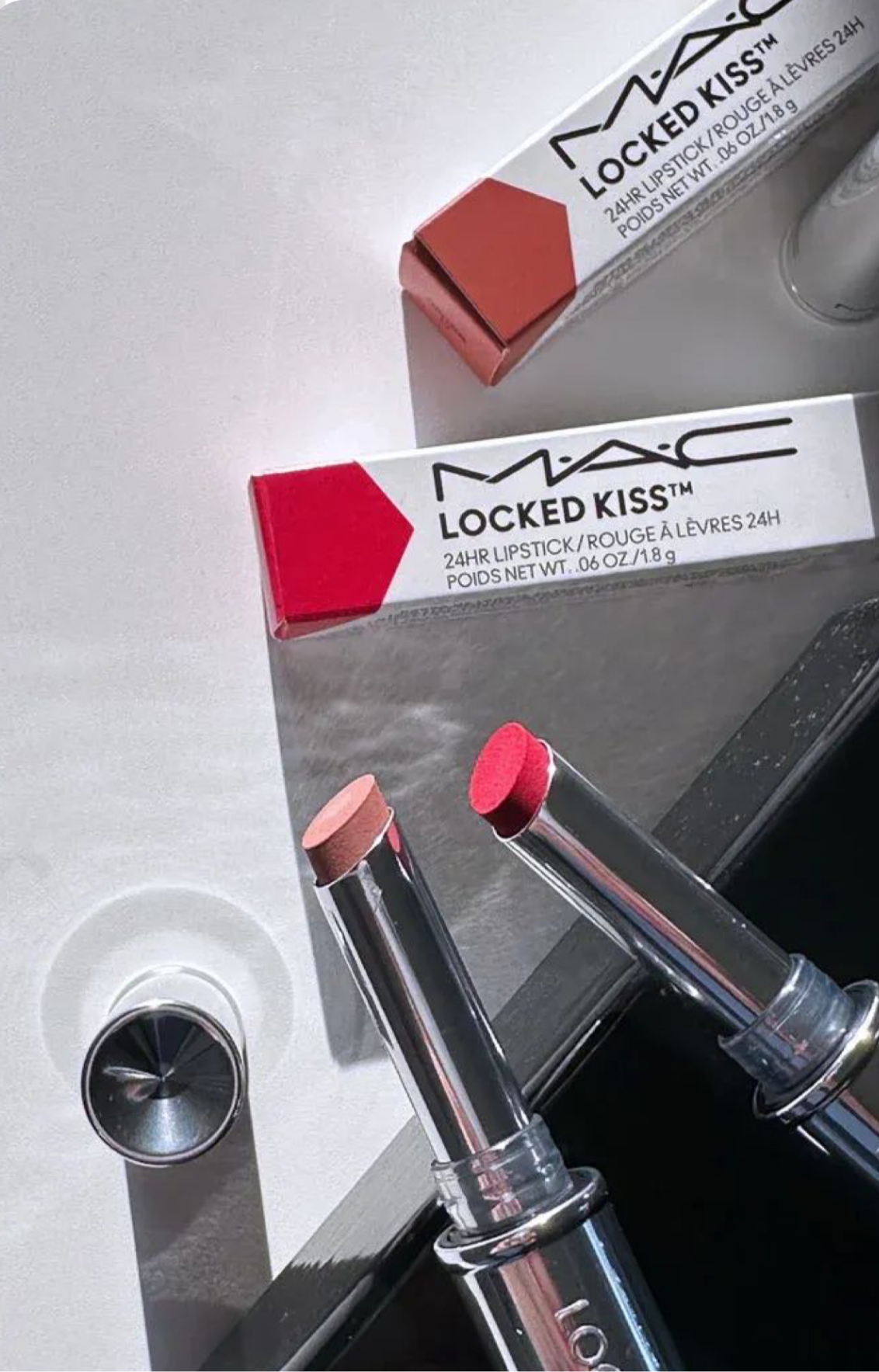 Mac-Locked Kiss 24h Lipstick