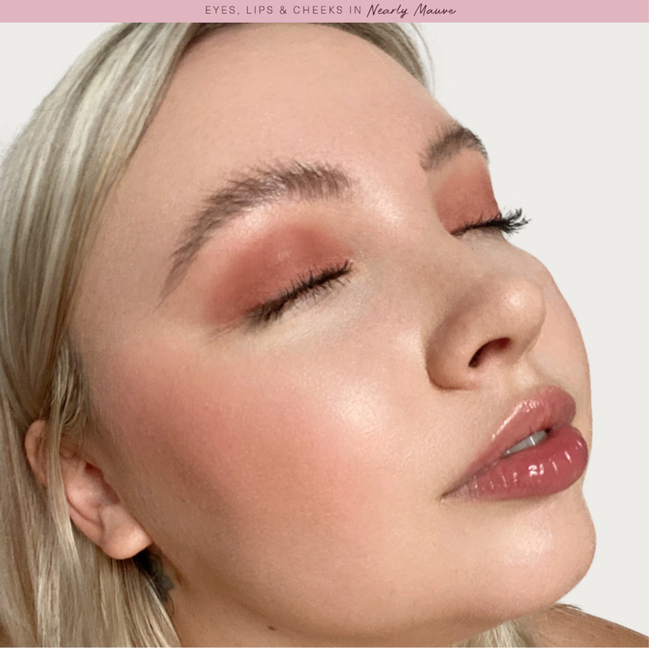 RARE BEAUTY- Stay Vulnerable Melting Cream Blush