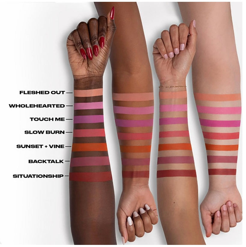 Urban Decay- Face Bond Long-Lasting Blush Suede