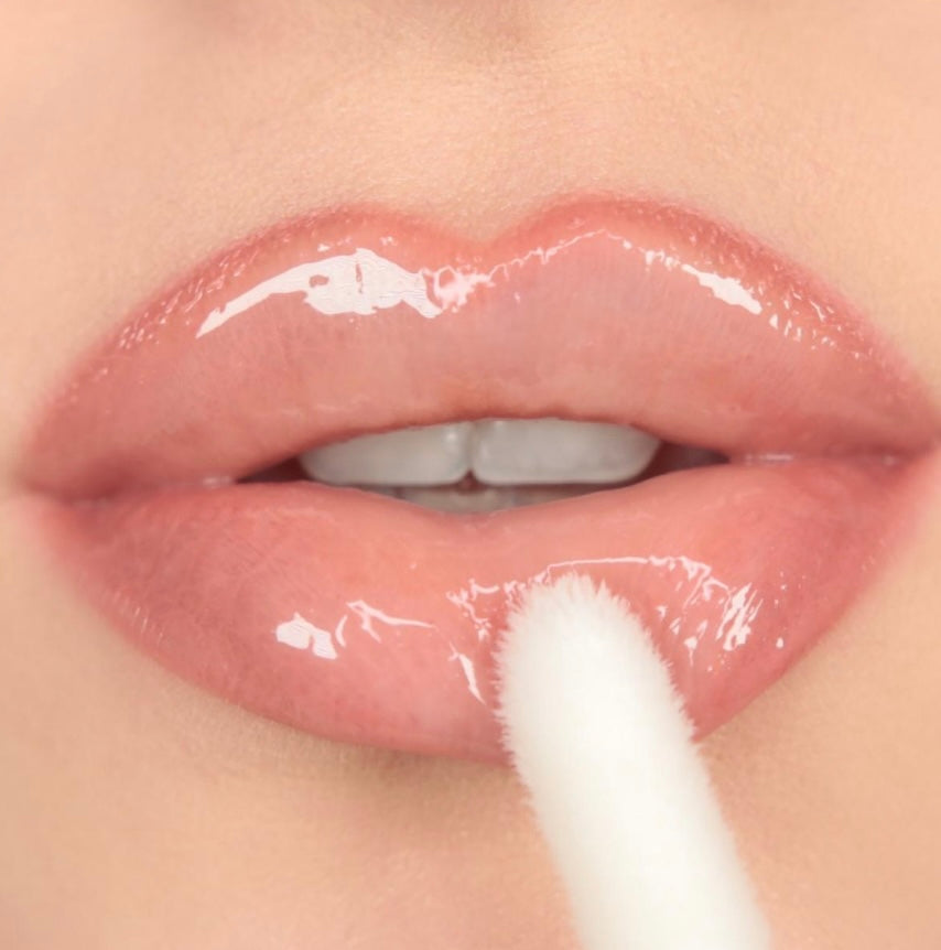 Revolution- POUT BOMB PLUMPING LIP GLOSS