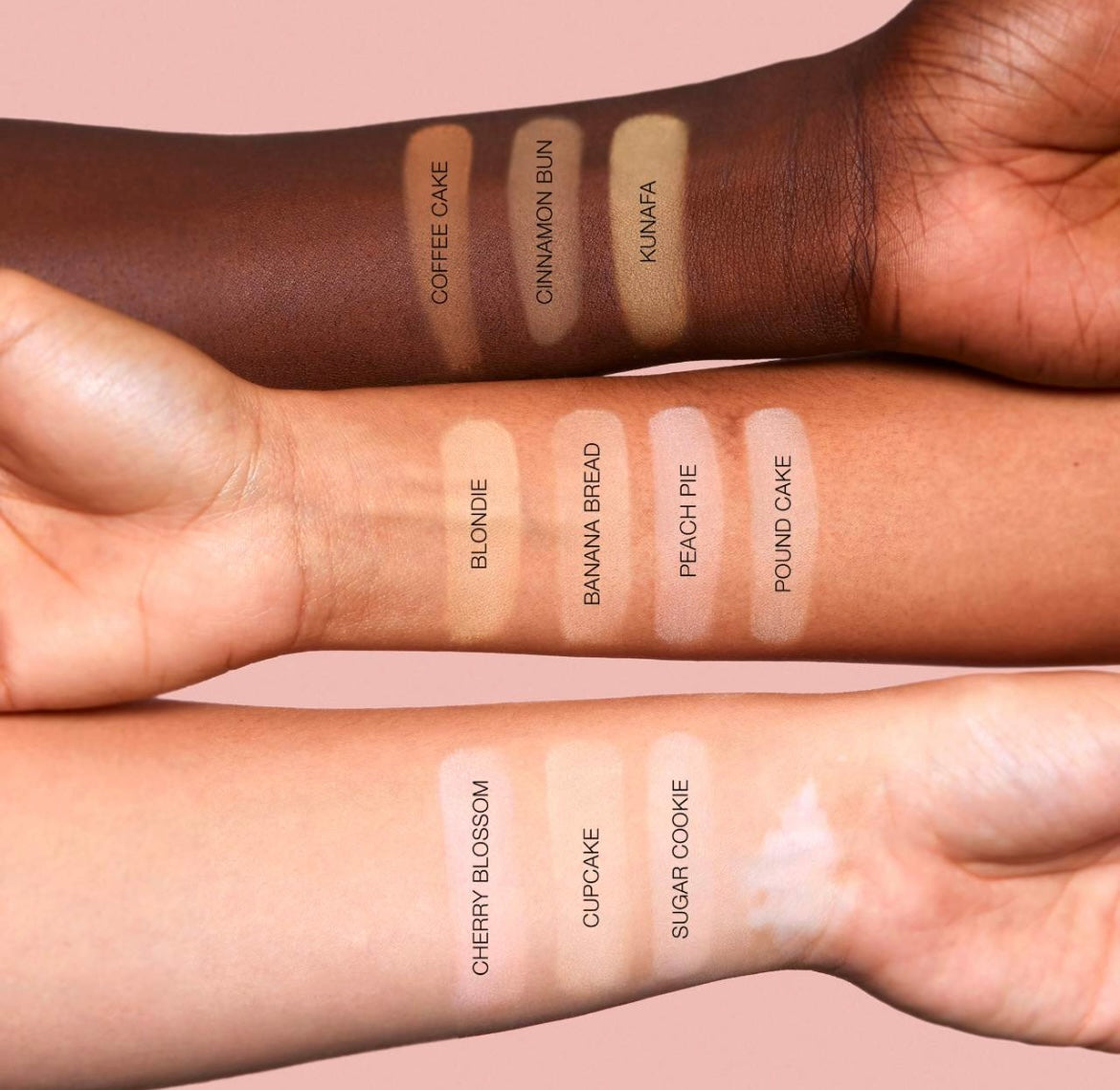 Huda Beauty-Easy Bake Blurring Loose Powder