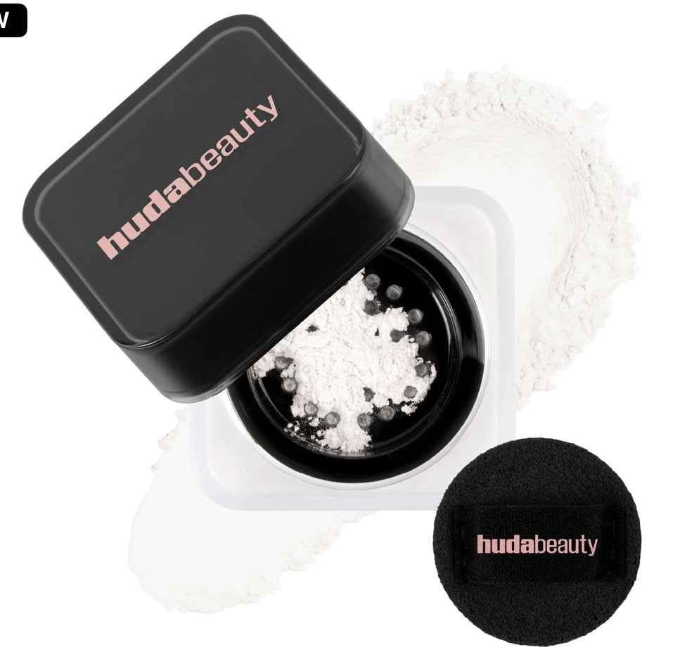 Huda Beauty-Easy Bake Blurring Loose Powder