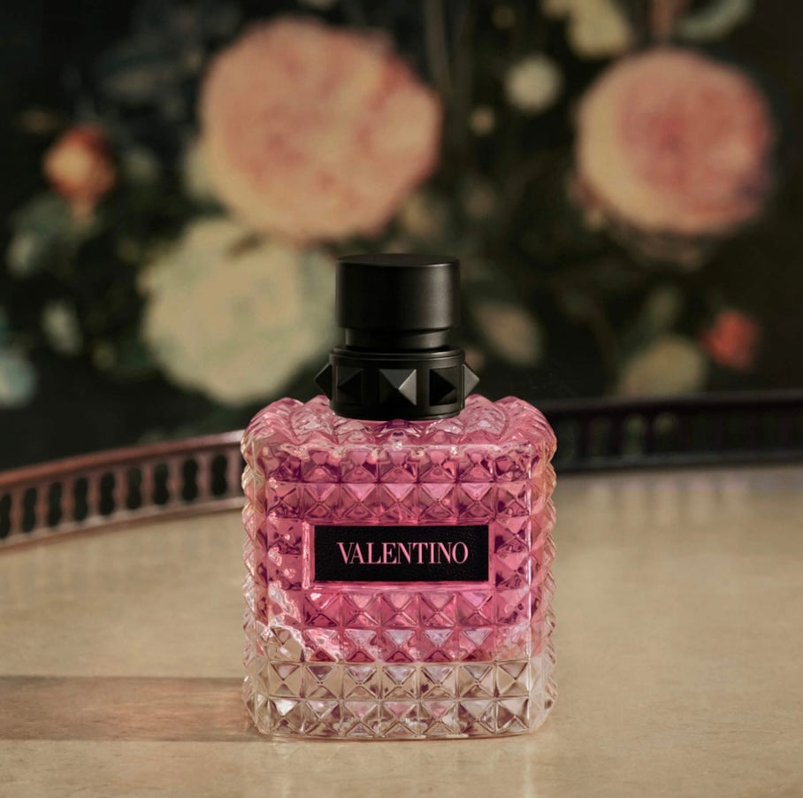 VALENTINO- Donna Born in Roma Eau de Parfum with Bourbon Vanilla & Jasmine