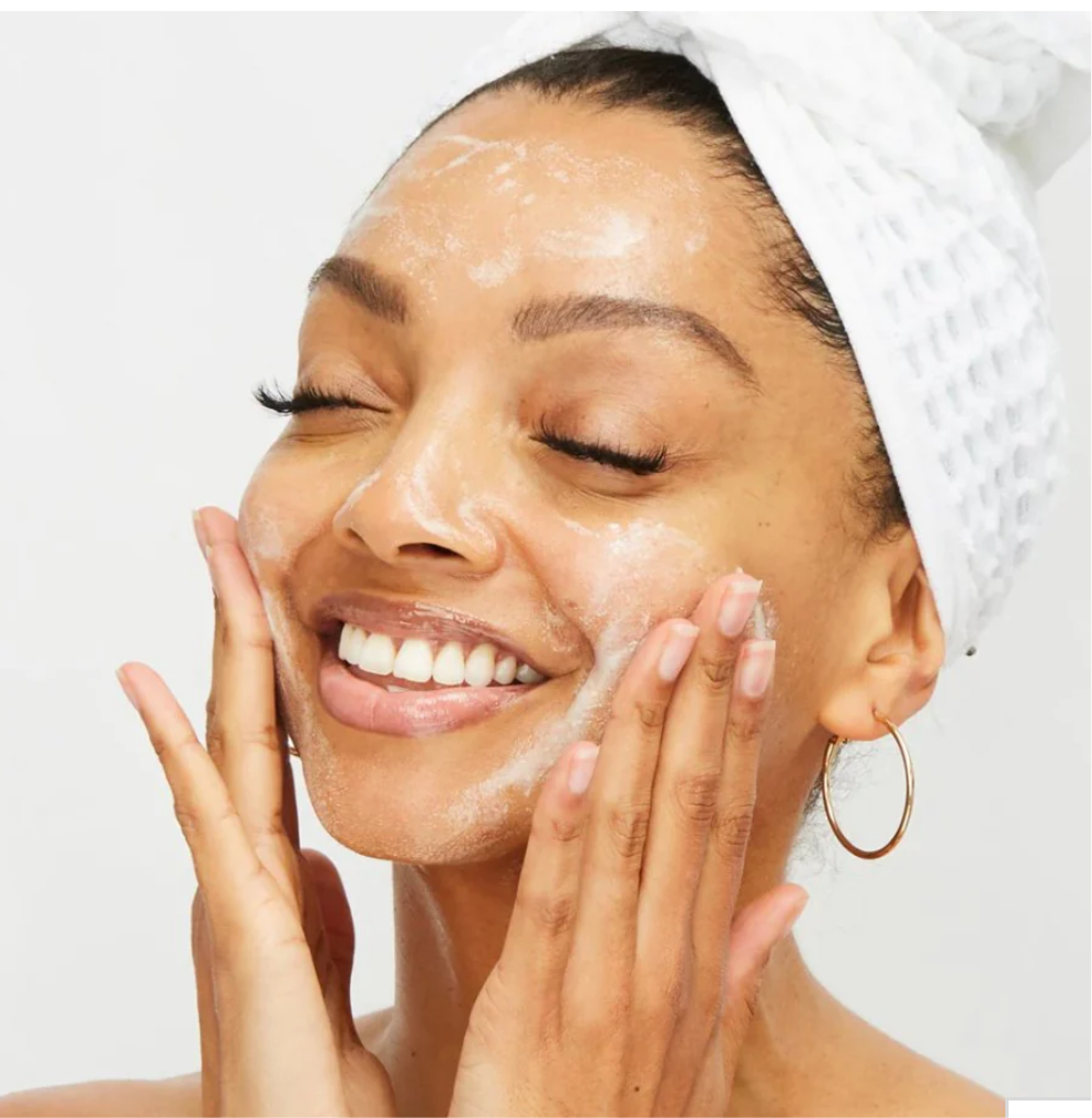 JUICE BEAUTY- Blemish Clearing Cleanser