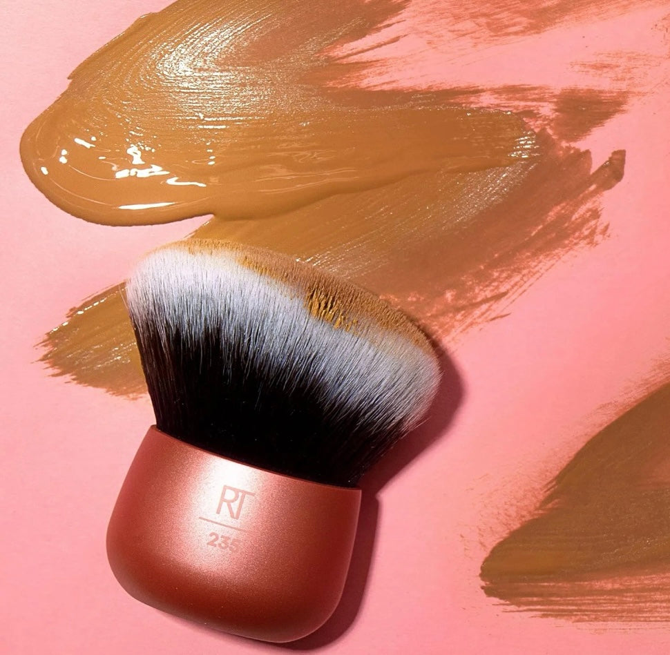 Real Techniques- Angled Kabuki Brush, For Body Bronzer or Foundation Application