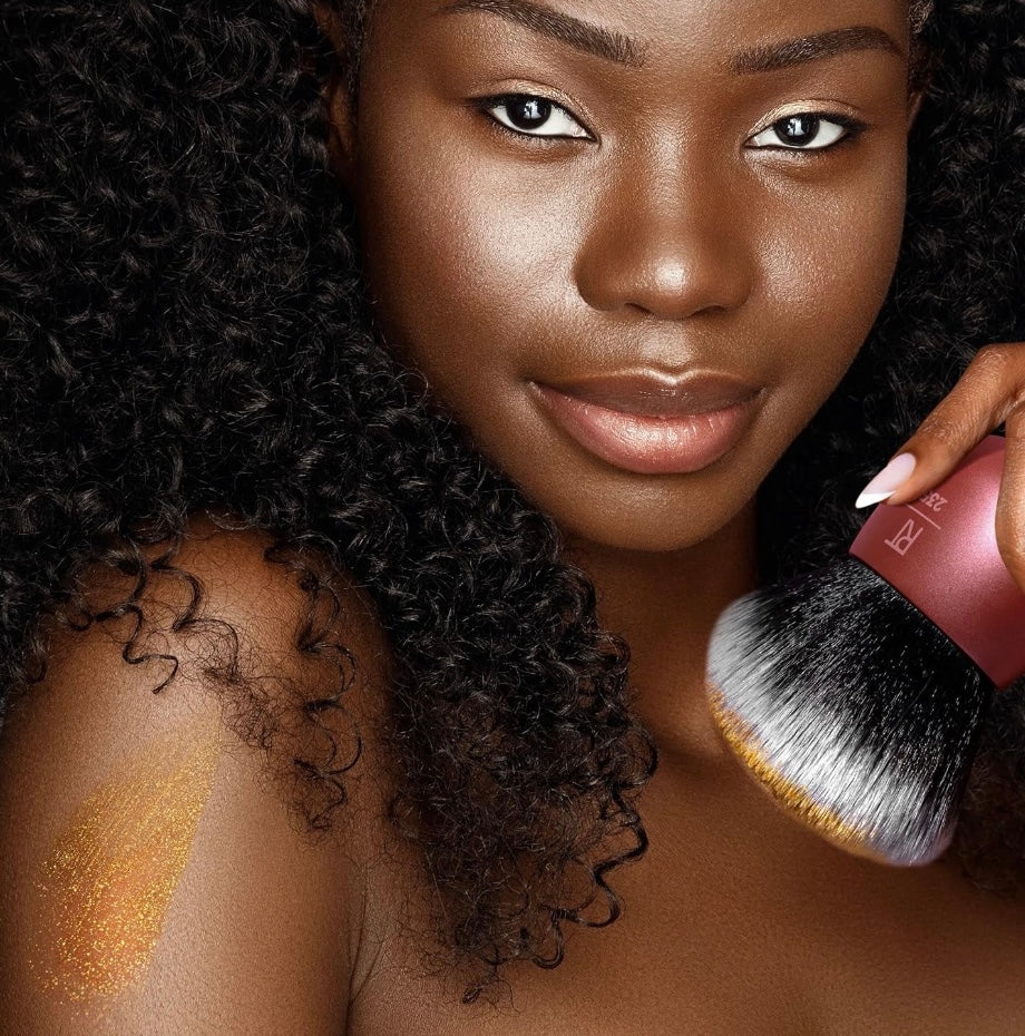 Real Techniques- Angled Kabuki Brush, For Body Bronzer or Foundation Application