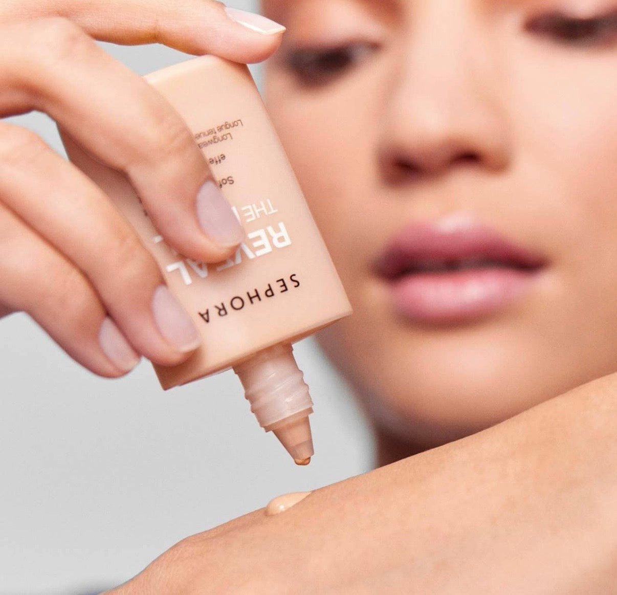 Sephora- Reveal The Real 12HR Soft Radiant Skin Tint