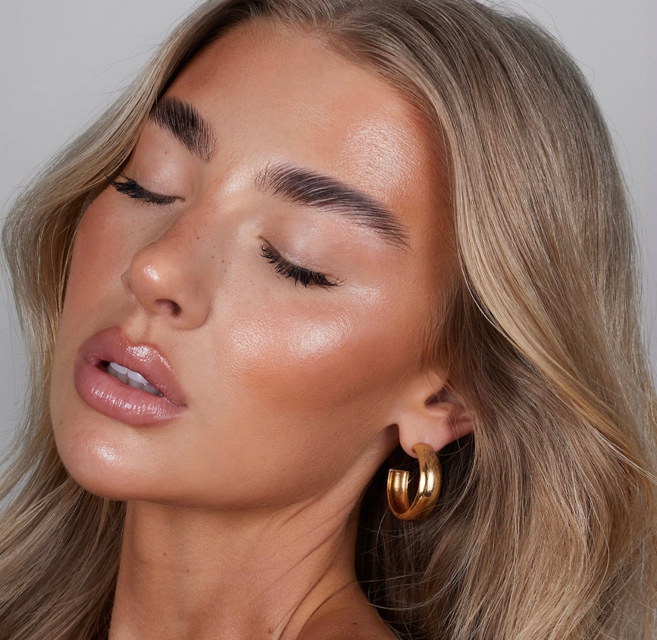 REFY- Gloss Highlighter