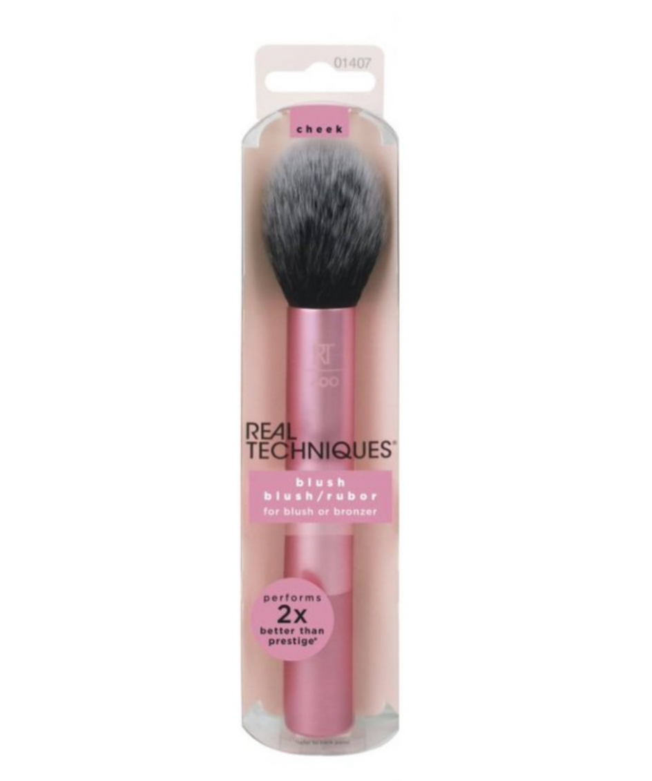 Real Techniques-Ultra Plush Blush
Makeup Brush