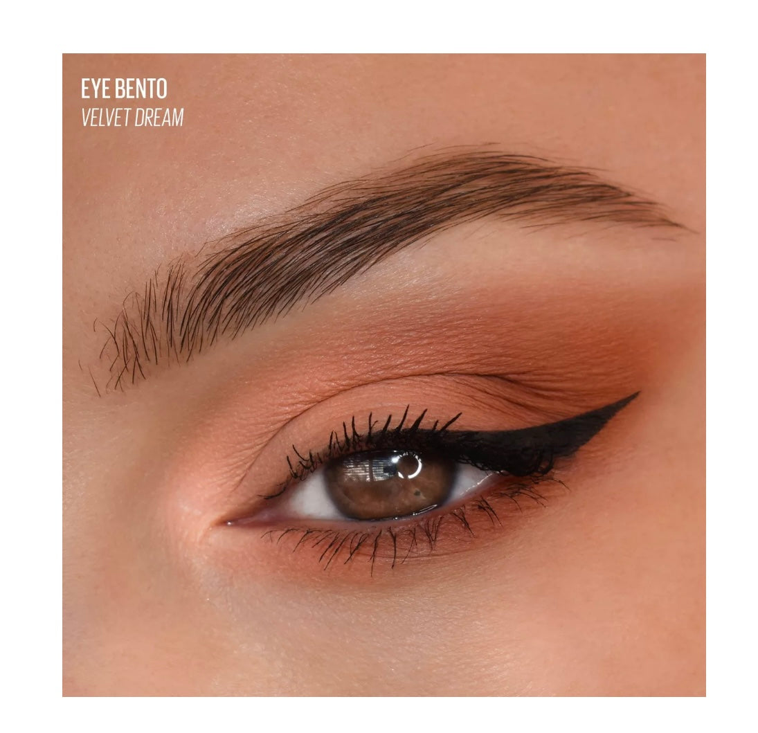 Kaja- Beauty Bento Stacked Eyeshadow Trio