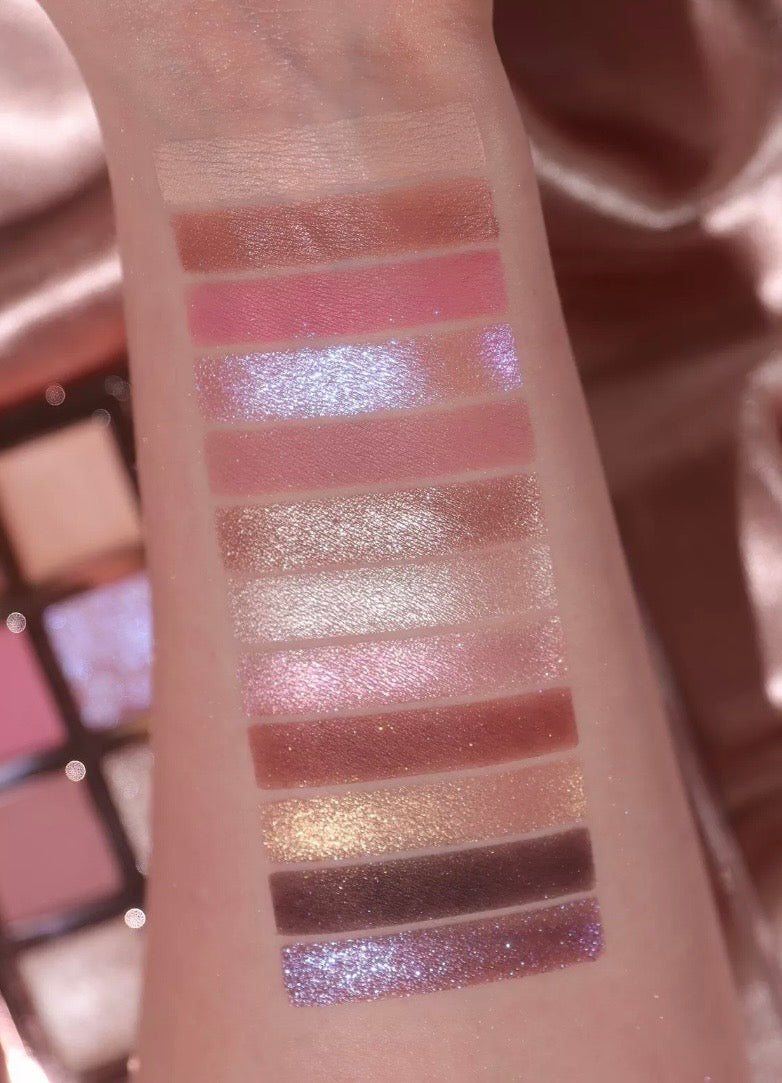 Revolution- The True Icon Bronze Eyeshadow Palette