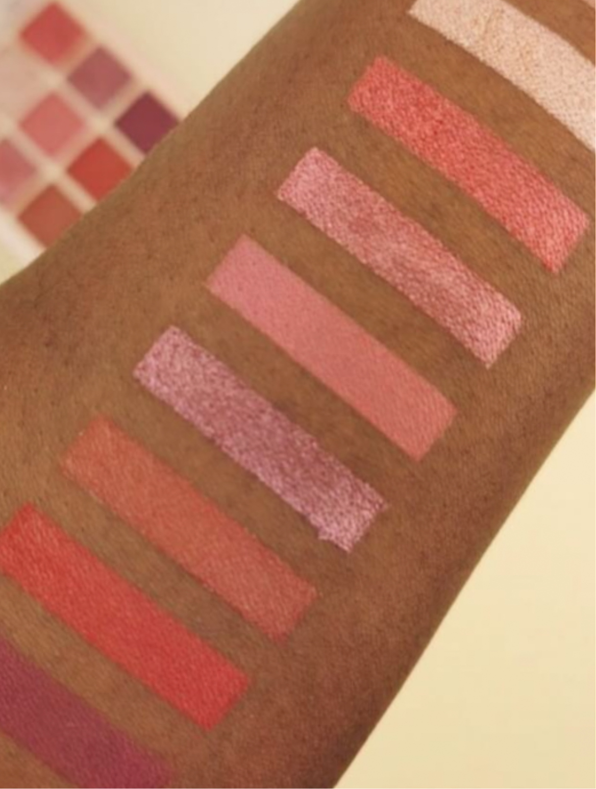 Revolution- Ultimate Nudes Eyeshadow Palette | Dark