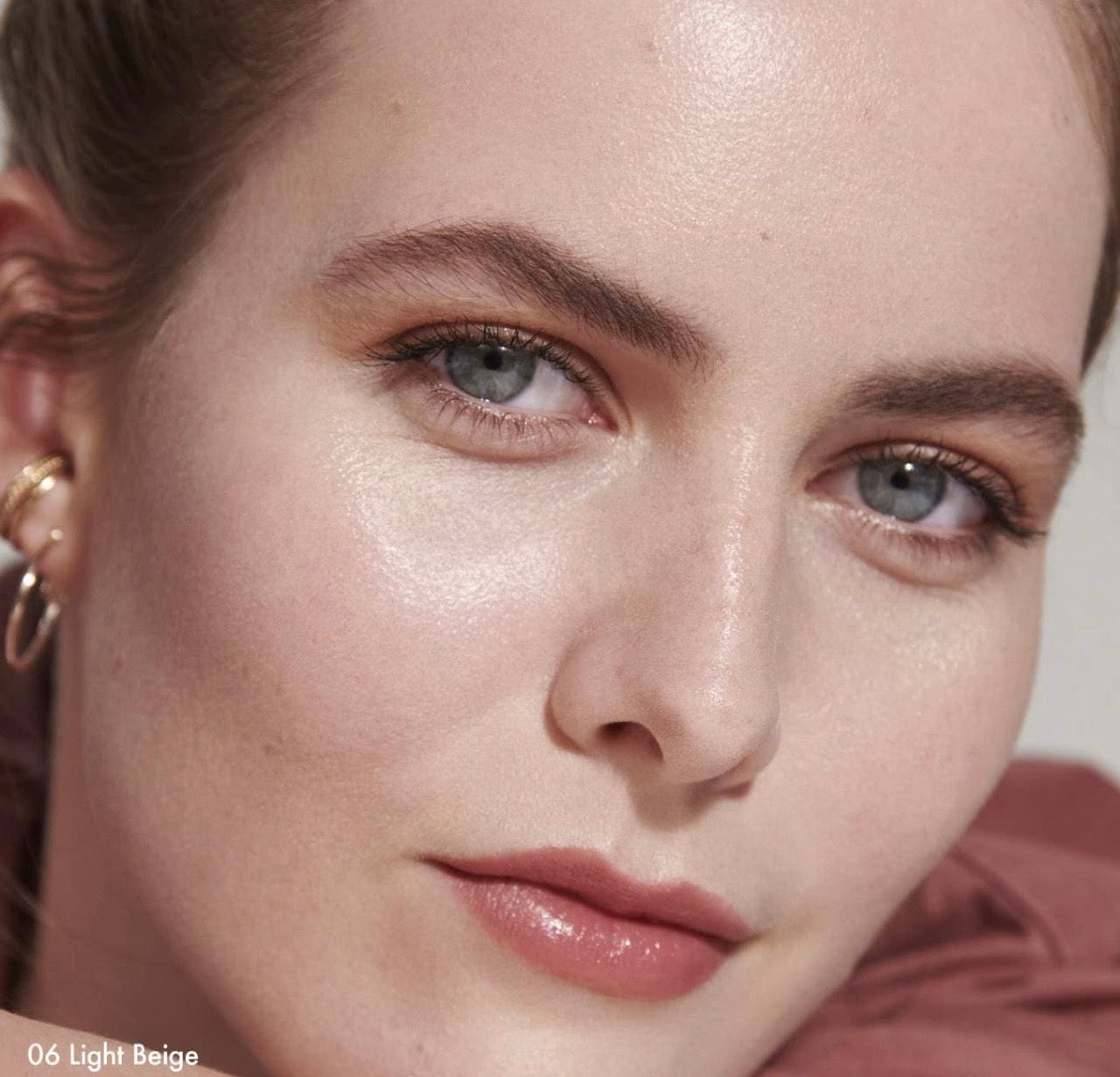 Sephora- Best Skin Ever Multi-Use Hydrating Glow Concealer