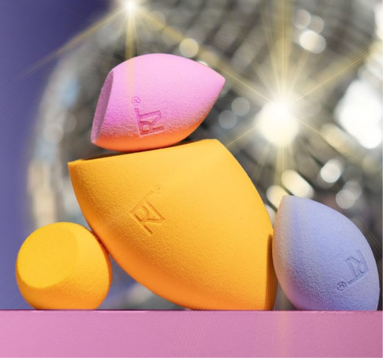 Real Techniques- Miracle Complexion Sponge + 3 Minis Kit, 4 Piece Set LIMITED EDITION