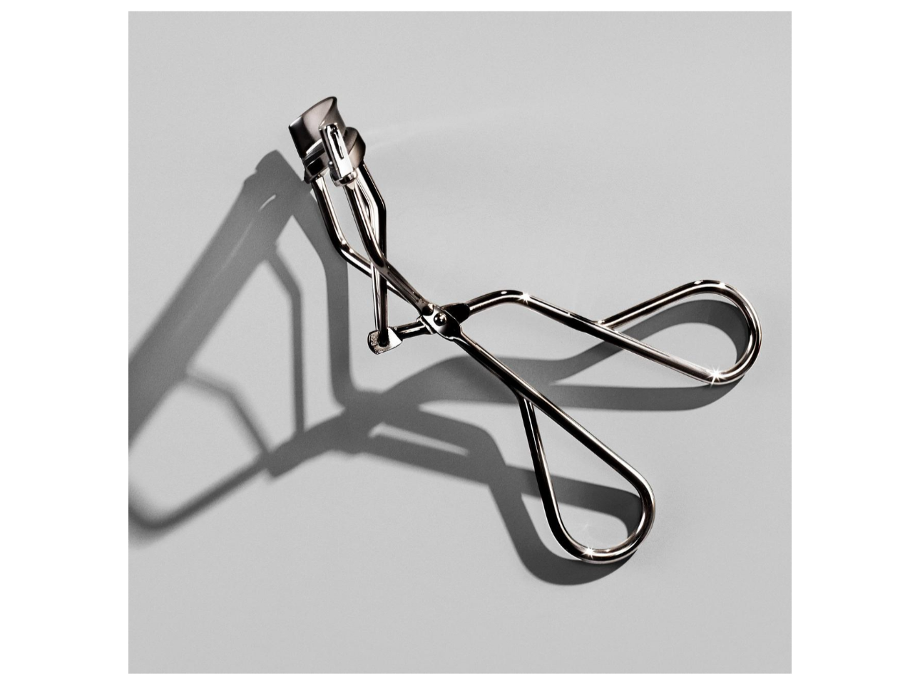 Shiseido- Eyelash Curler