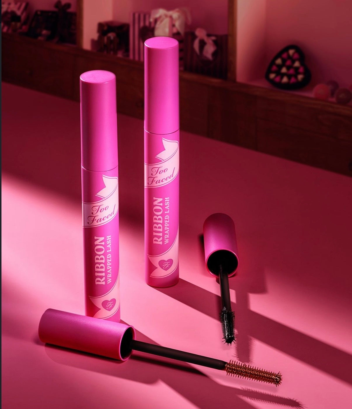 Too Faced- Ribbon Wrapped Lash Extreme Length Tubing Mascara