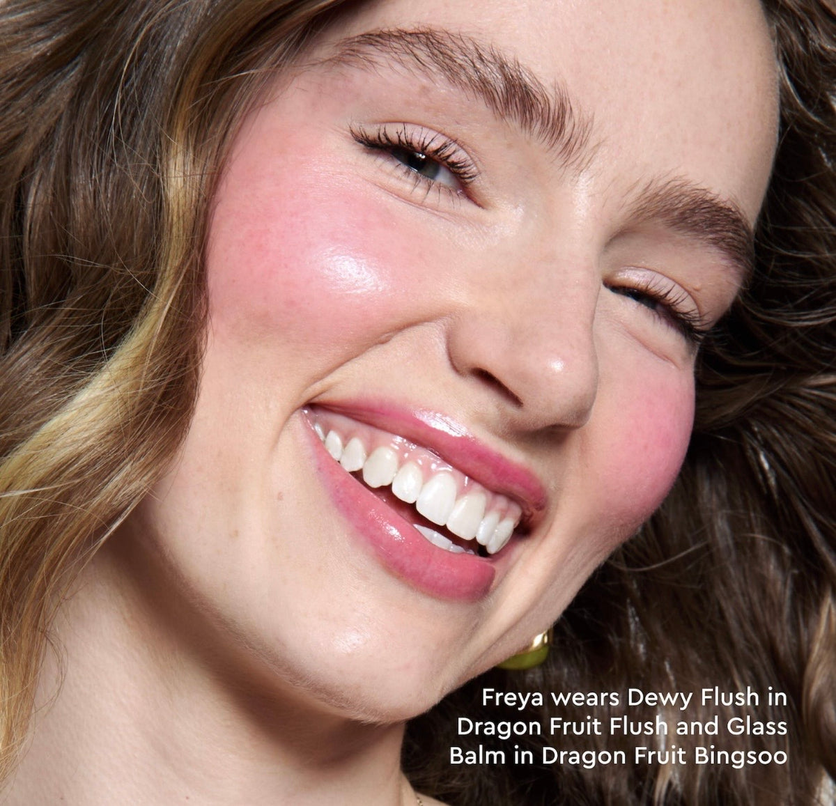 GLOW RECIPE -Watermelon Glow Niacinamide Dewy Flush -
Brightening Serum Blush