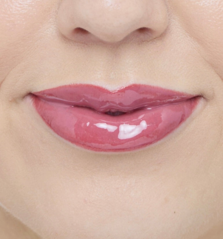 Revolution- Pout Lip Liner