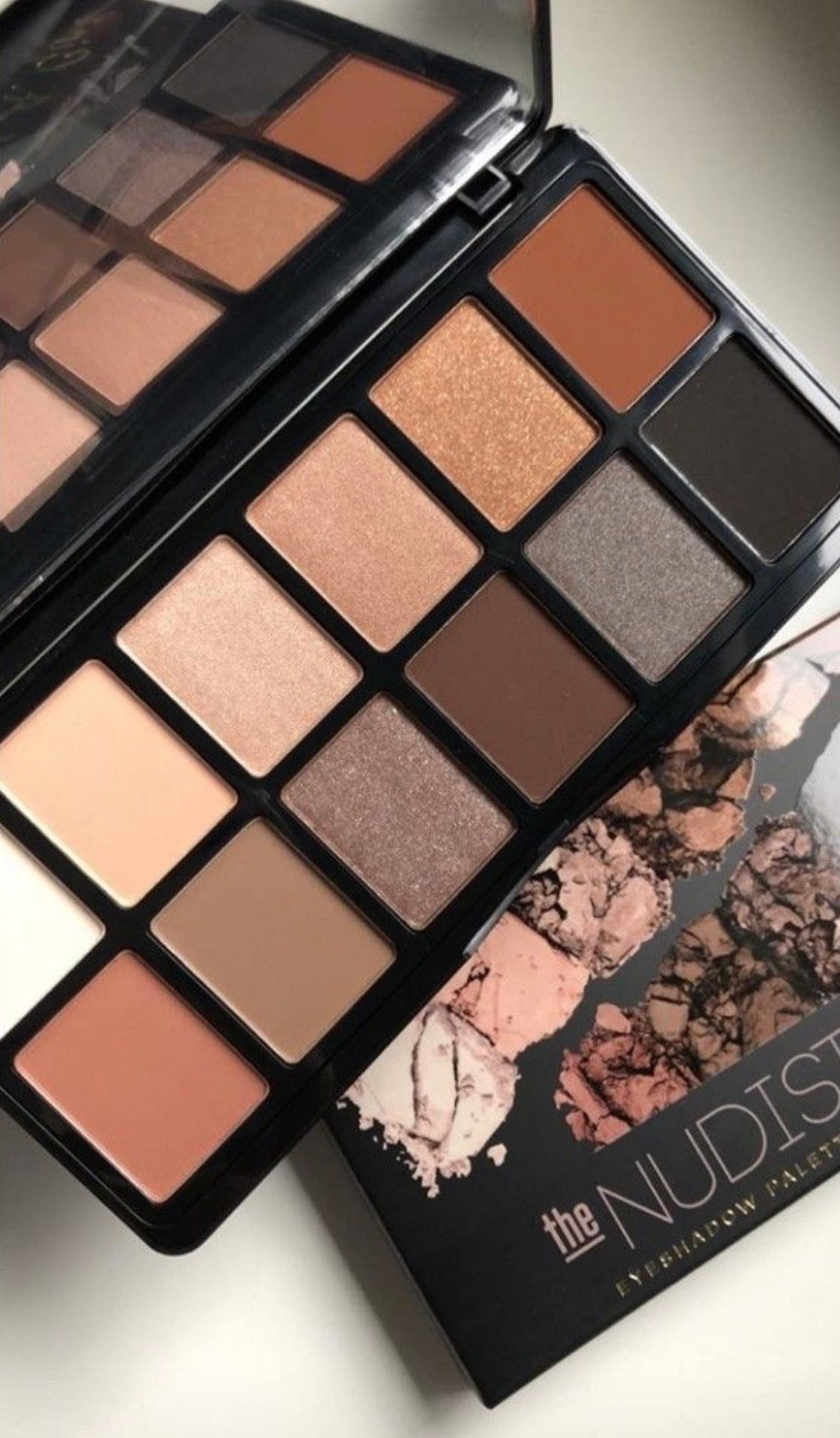 L.A. Girl- The Nudist Eyeshadow Palette