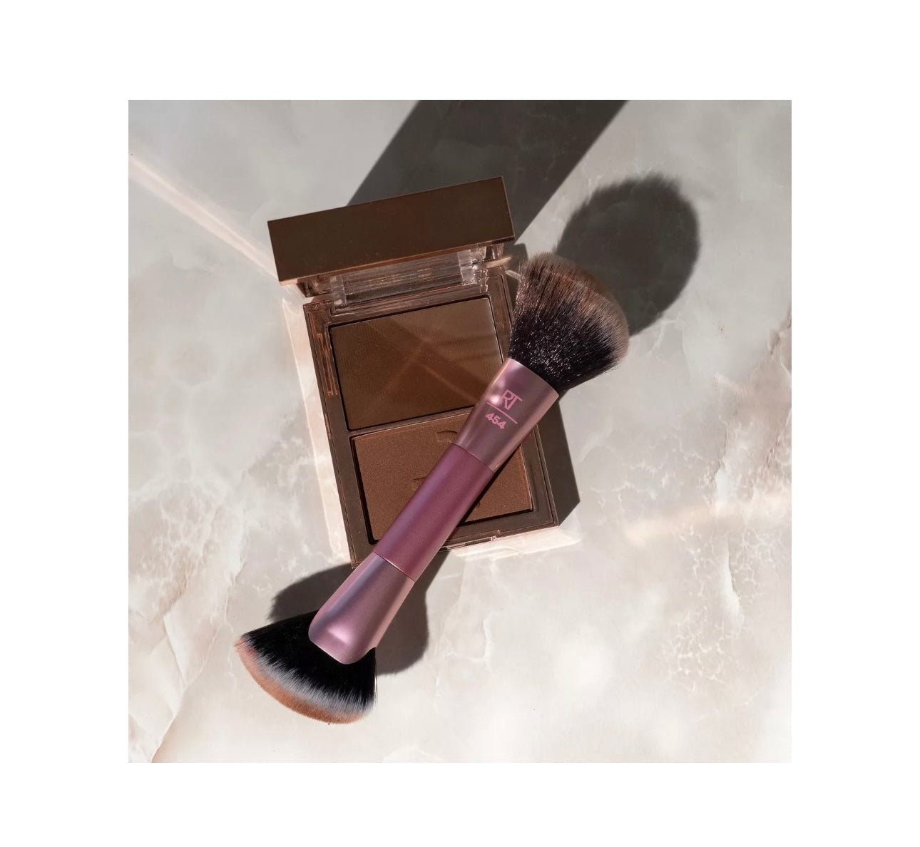 Real Techniques- Angled Fan Dual-Sided Finishing Brush