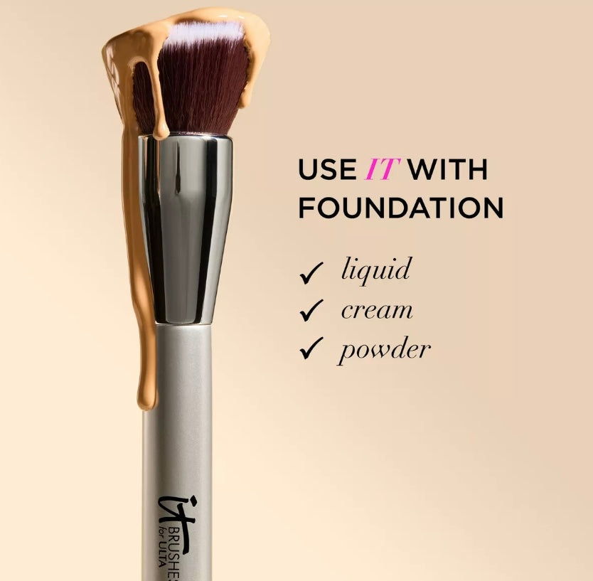 IT Cosmetics- Airbrush Complexion Perfection Brush