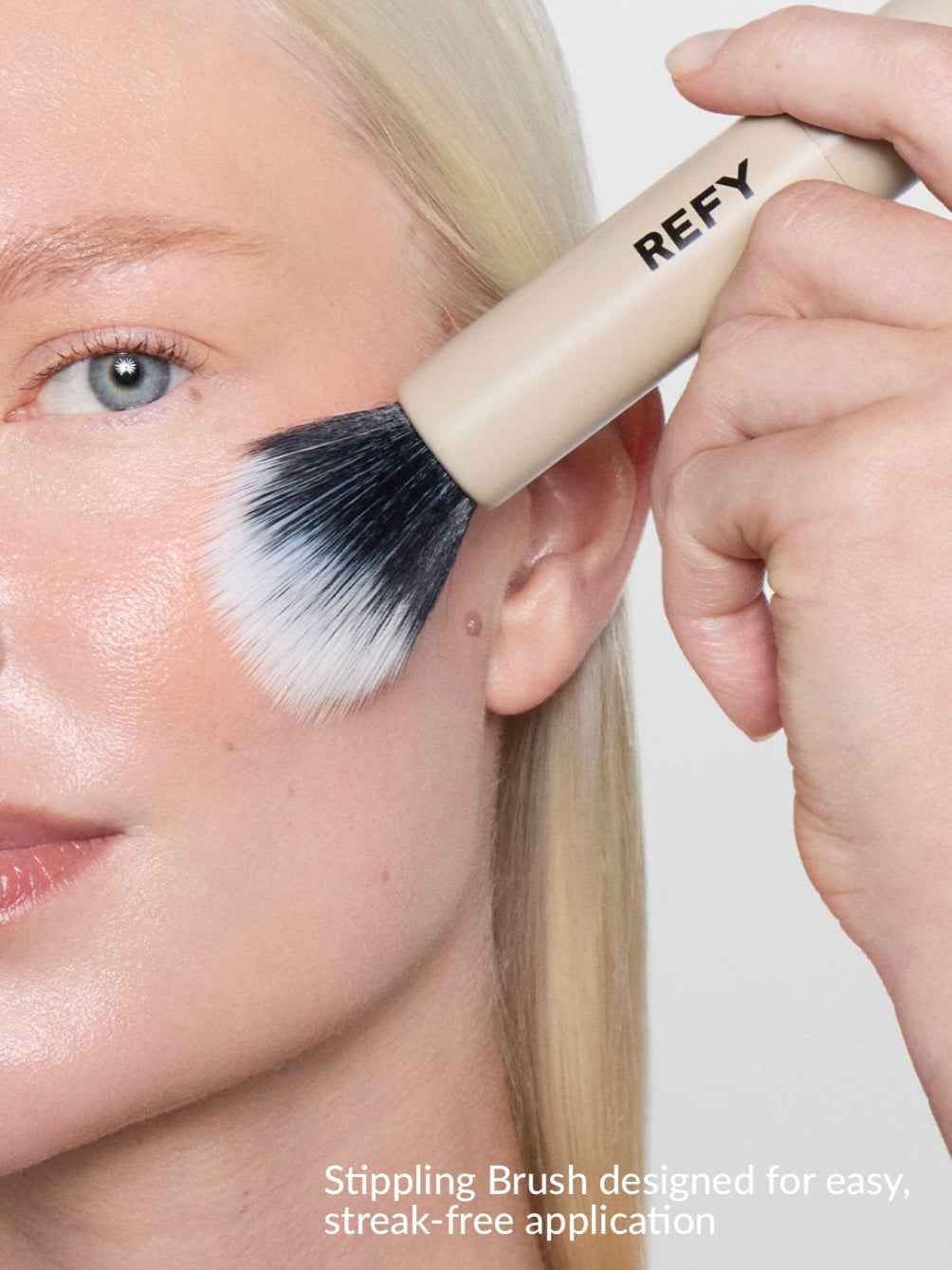 REFY- Duo Face Brush