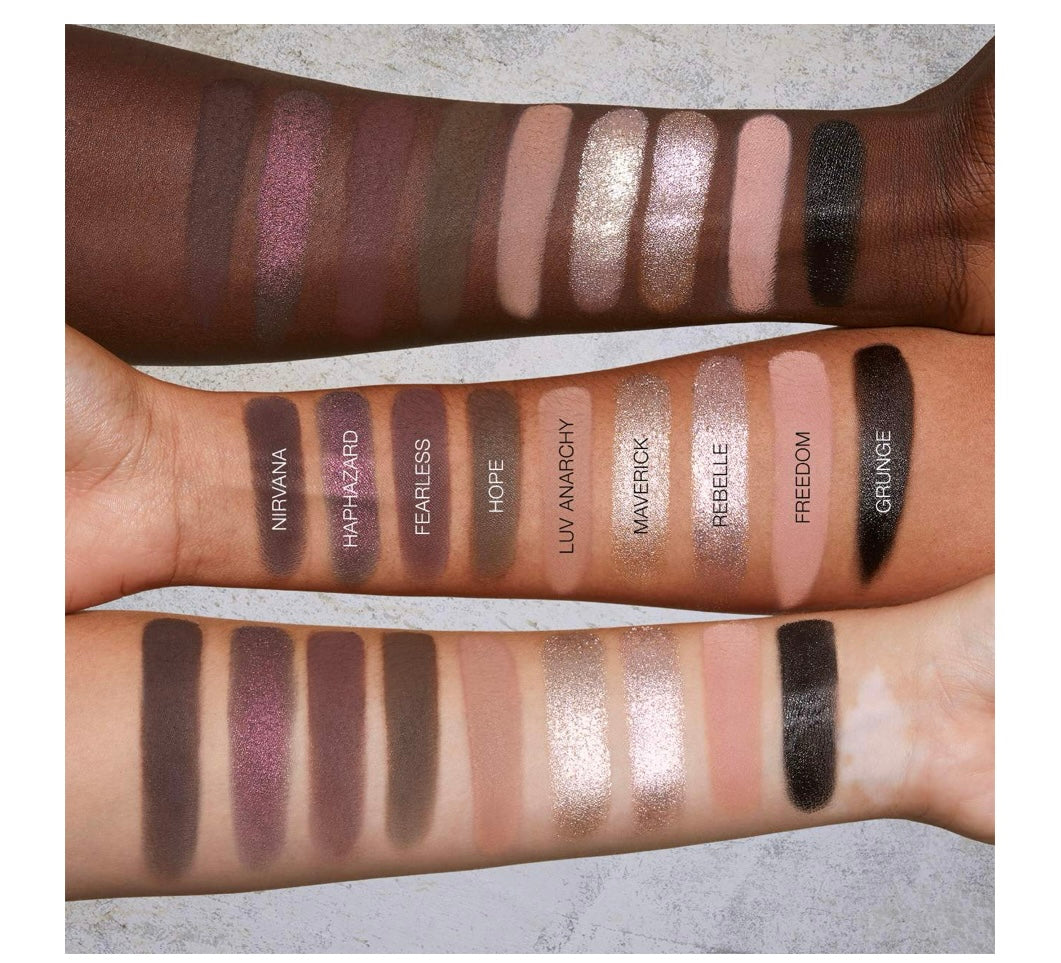 Huda Beauty- Pretty Grunge Eyeshadow Palette