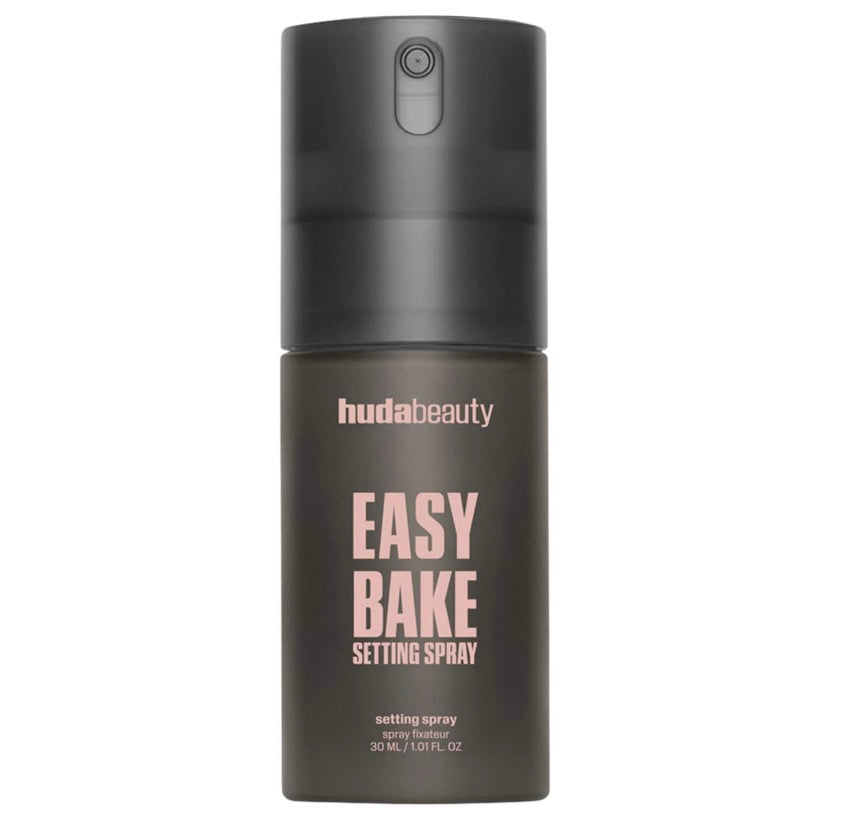 Huda Beauty- Easy Bake Blurring Setting Spray