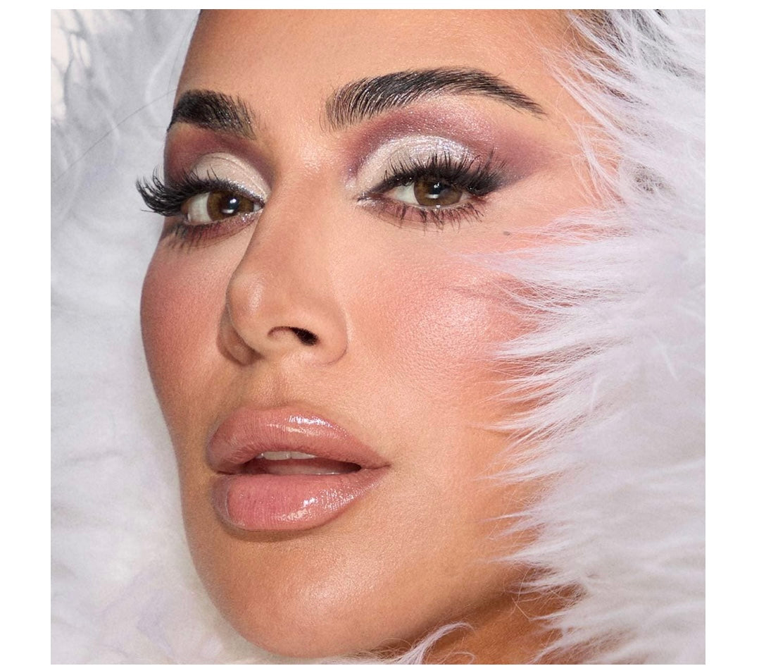 Huda Beauty- Icy Nude Eyeshadow Palette