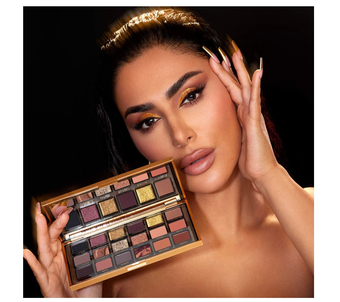 Huda Beauty- Empowered Eyeshadow Palette
