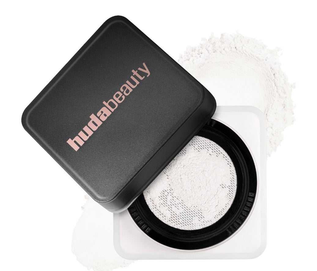 Huda Beauty-Easy Bake Blurring Loose Powder