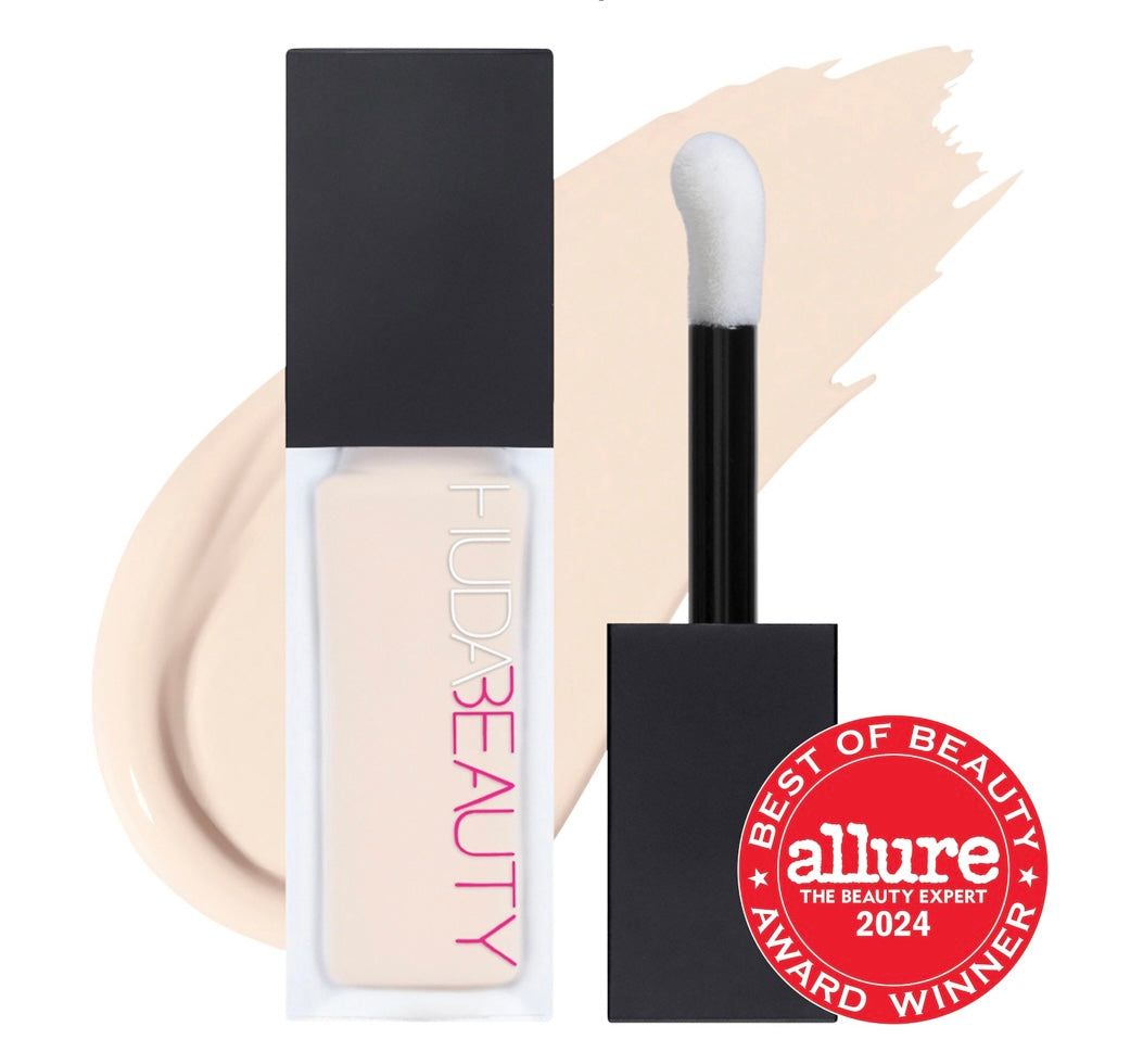 Huda Beauty- Fauxfilter Matte Buildable Coverage Waterproof Concealer